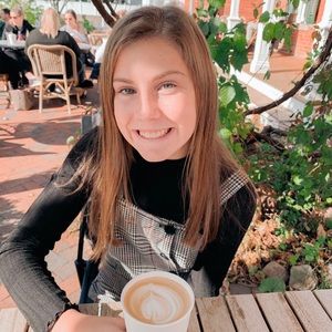 Meet your Posher, Erika